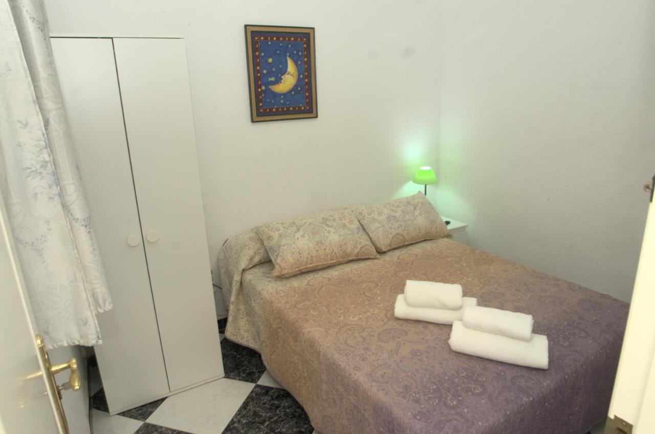 Habitacion En El Corazon Del Centro De Málaga Dış mekan fotoğraf